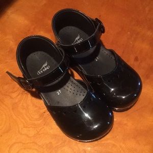 Girls size 27 Dansko Clogs